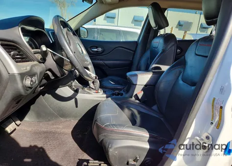 2016 Jeep Cherokee Trailhawk из США, поврежденный, VIN 1C4PJMBS9GW316229